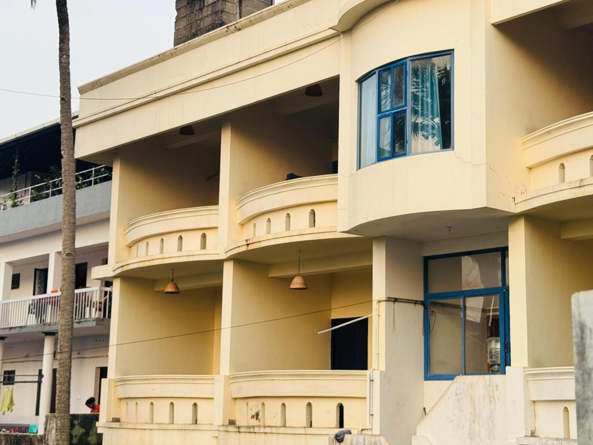 Beach View Balcony Resort By Hello Varkala Exterior photo